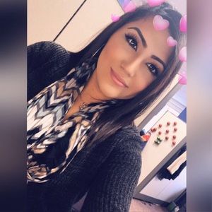 Meet your Posher, Rubi